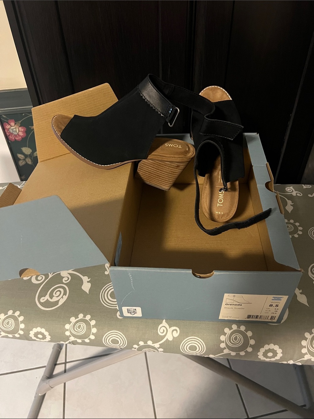 TOMS Black Open-Toe Ankle Strap Block Heel Sandals